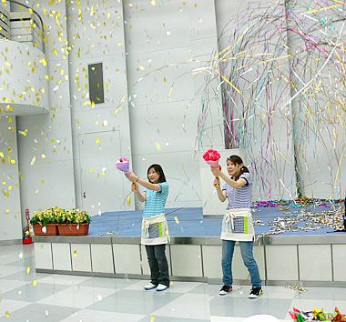 ブーケシャワー&祝砲ロケットクラッカー